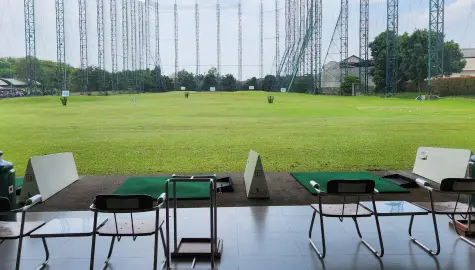 GRAND MEGUMI（ゴルフ練習場）（徒歩約3分）